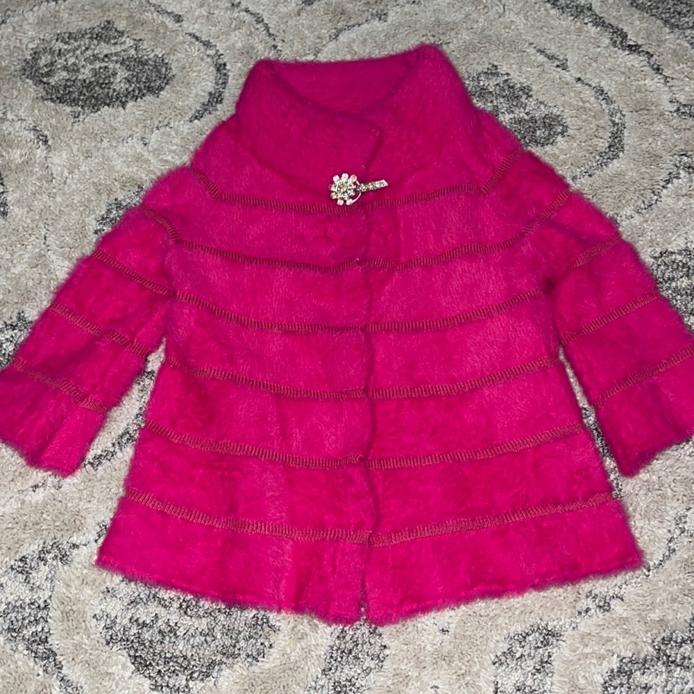 Beautiful fuzzy Mohair Sweater Top